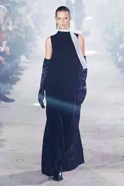 Look 39